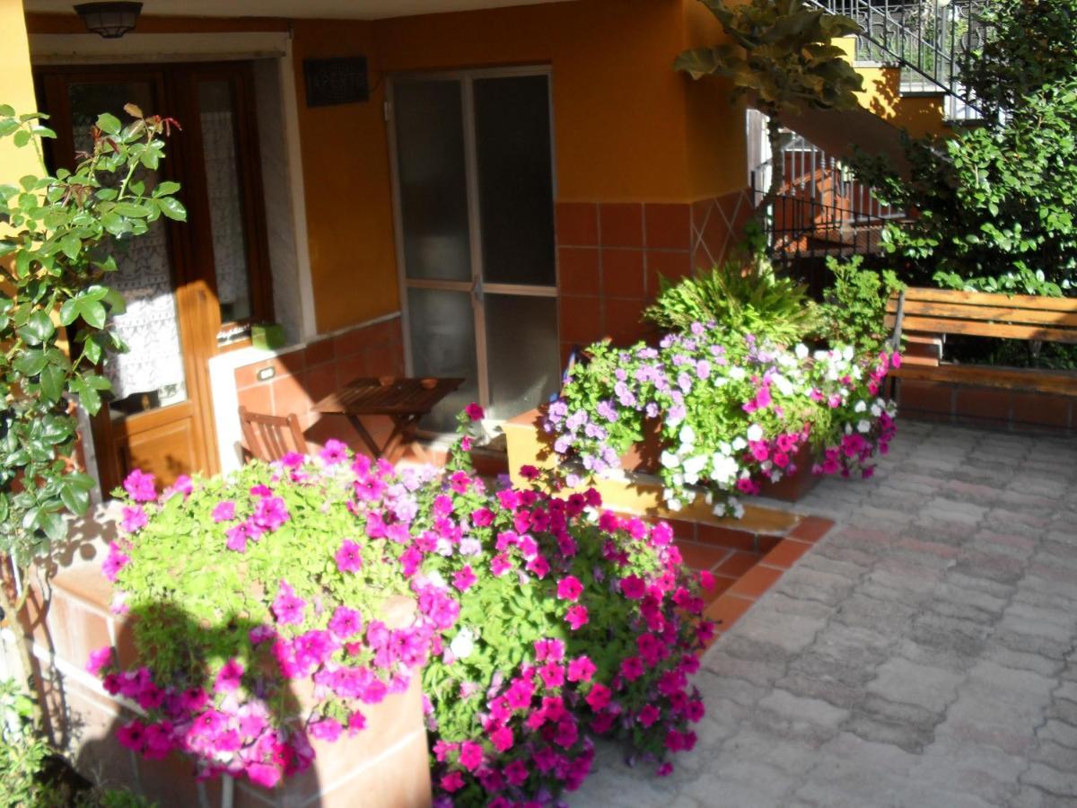 Villa Mena ปอมเปอี ภายนอก รูปภาพ