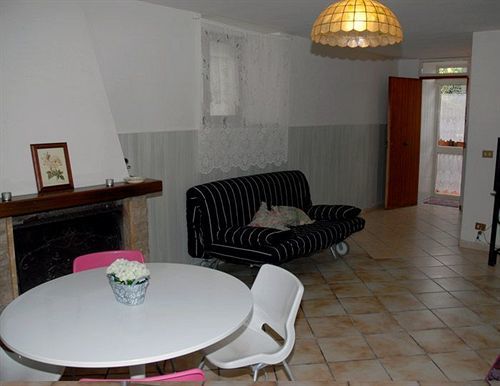 Villa Mena ปอมเปอี ภายนอก รูปภาพ